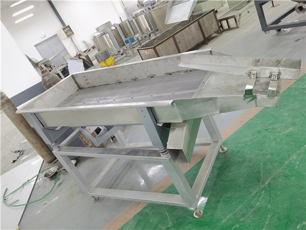 震動(dòng)脫油機(jī)廠家