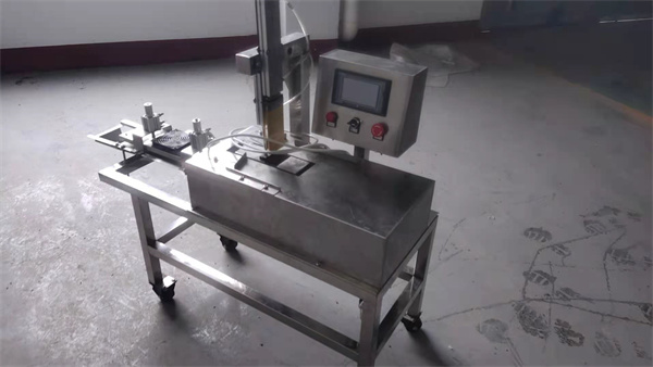 大型折餅機(jī)