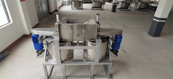 雙桶脫油機設(shè)備廠家